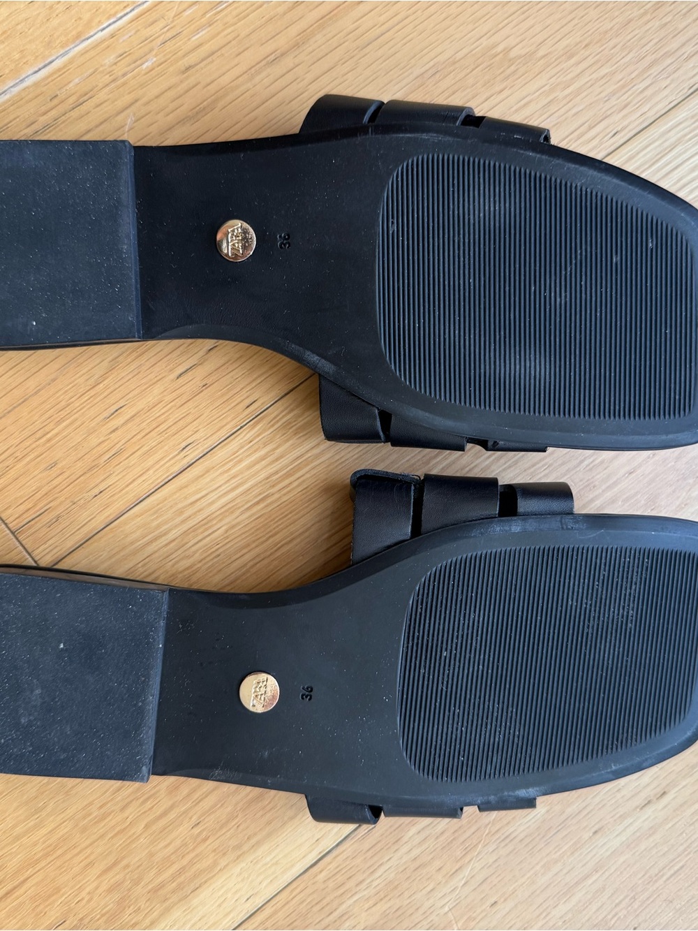 Zara NWOT Black Woven Leather Slide Sandals - Picture 4 of 4